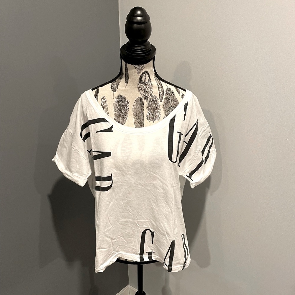 GAP Retro TShirt